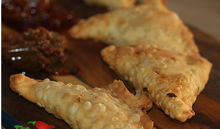 Bánh cua samosa