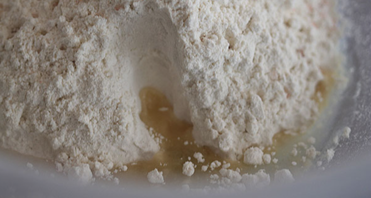 Tạo bột làm bánh
